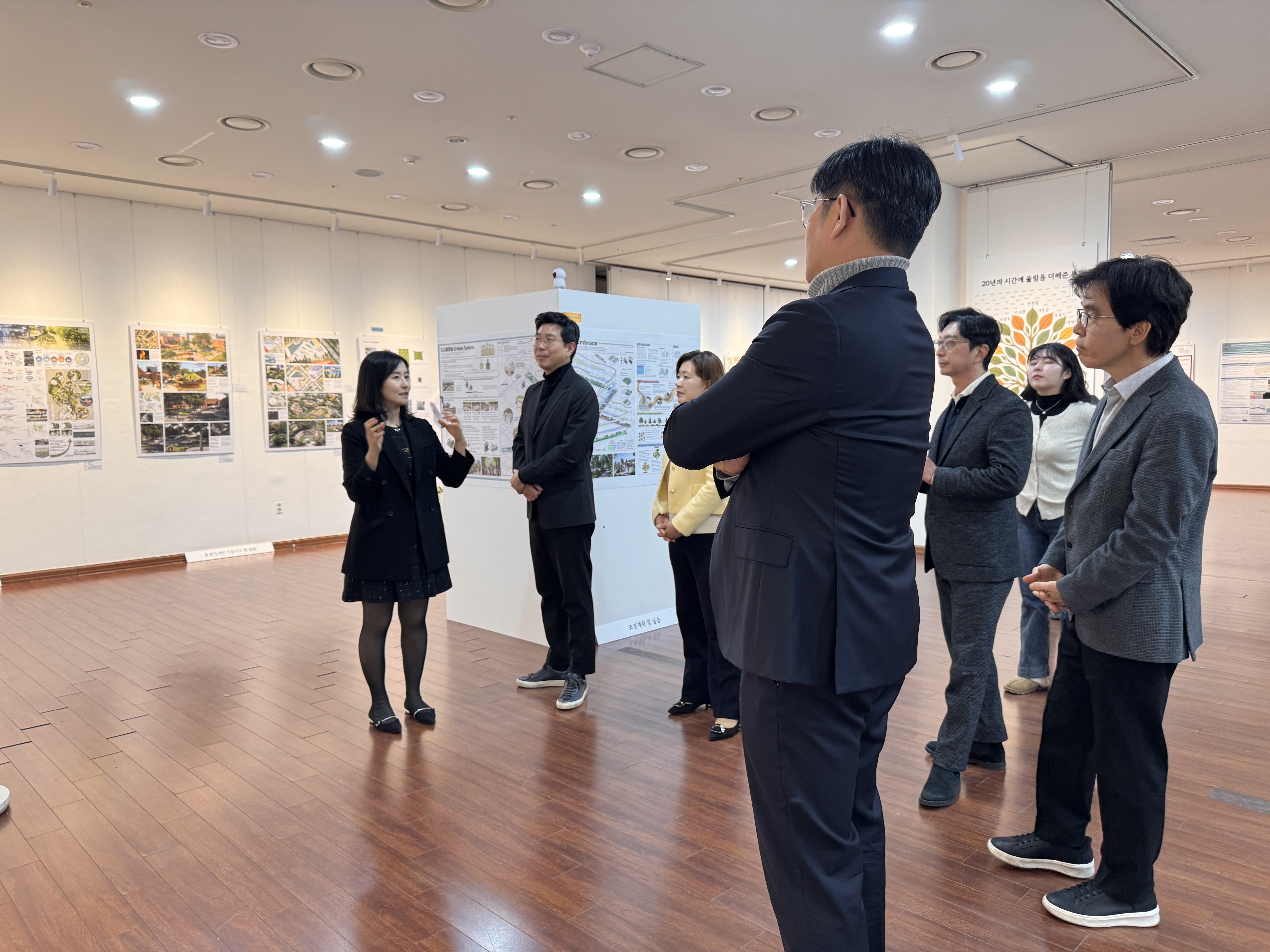 Onsite Exhibition Photo 7